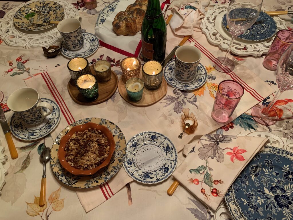 Clarify your story. Deepen your belonging. Expand your sense of self.